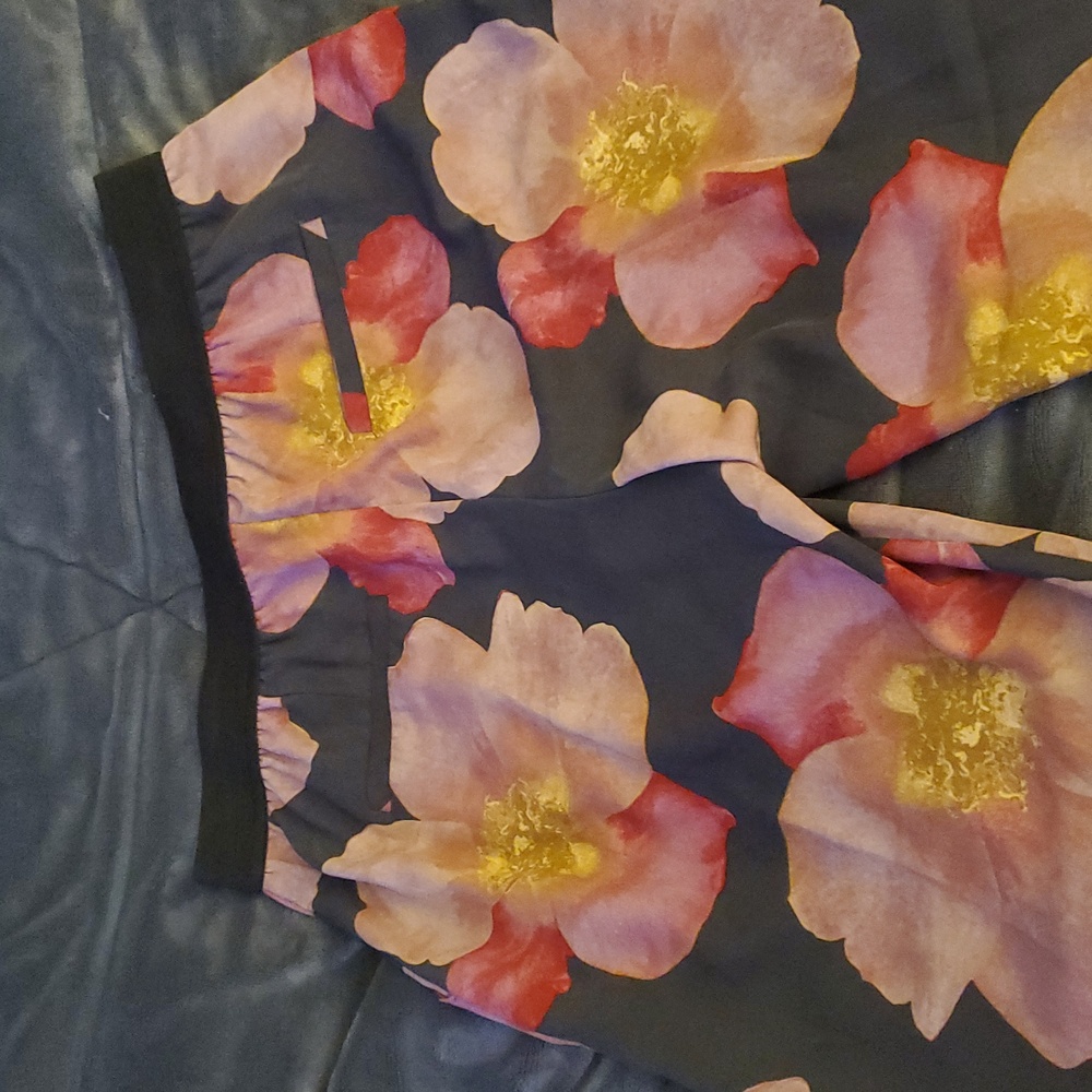 Rachel Roy Flower Pattern Pants - image 7